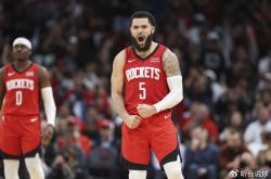 开云体育入口-热火鏖战76人，范弗利特状态火热的简单介绍