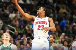 开云体育app-灰熊逆转雄鹿，拉塞尔绝境逆转的简单介绍