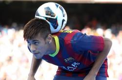 开云在线直播-当安菲尔德陷入寂静，爱德华兹如何用一粒点球定义大场面先生