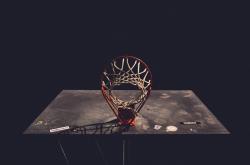 开云体育直播-北欧风暴与东欧铁壁，奥恰洛夫惊艳四座，瑞典鏖战波兰谱写乒乓史诗