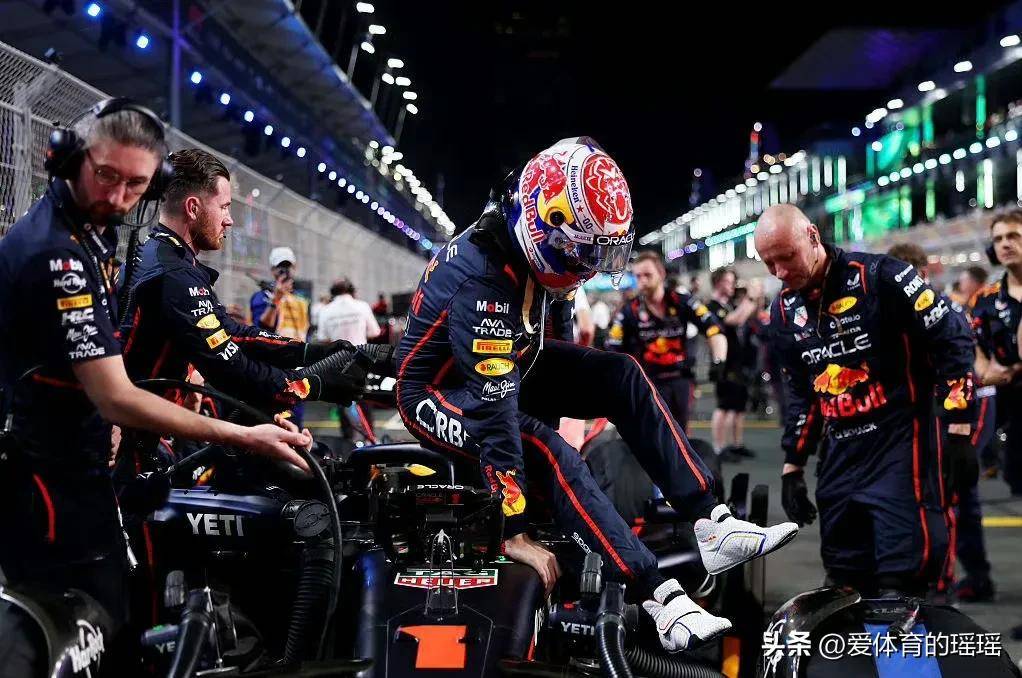关于迈凯伦绝杀红牛车队，勒克莱尔带队取胜的信息