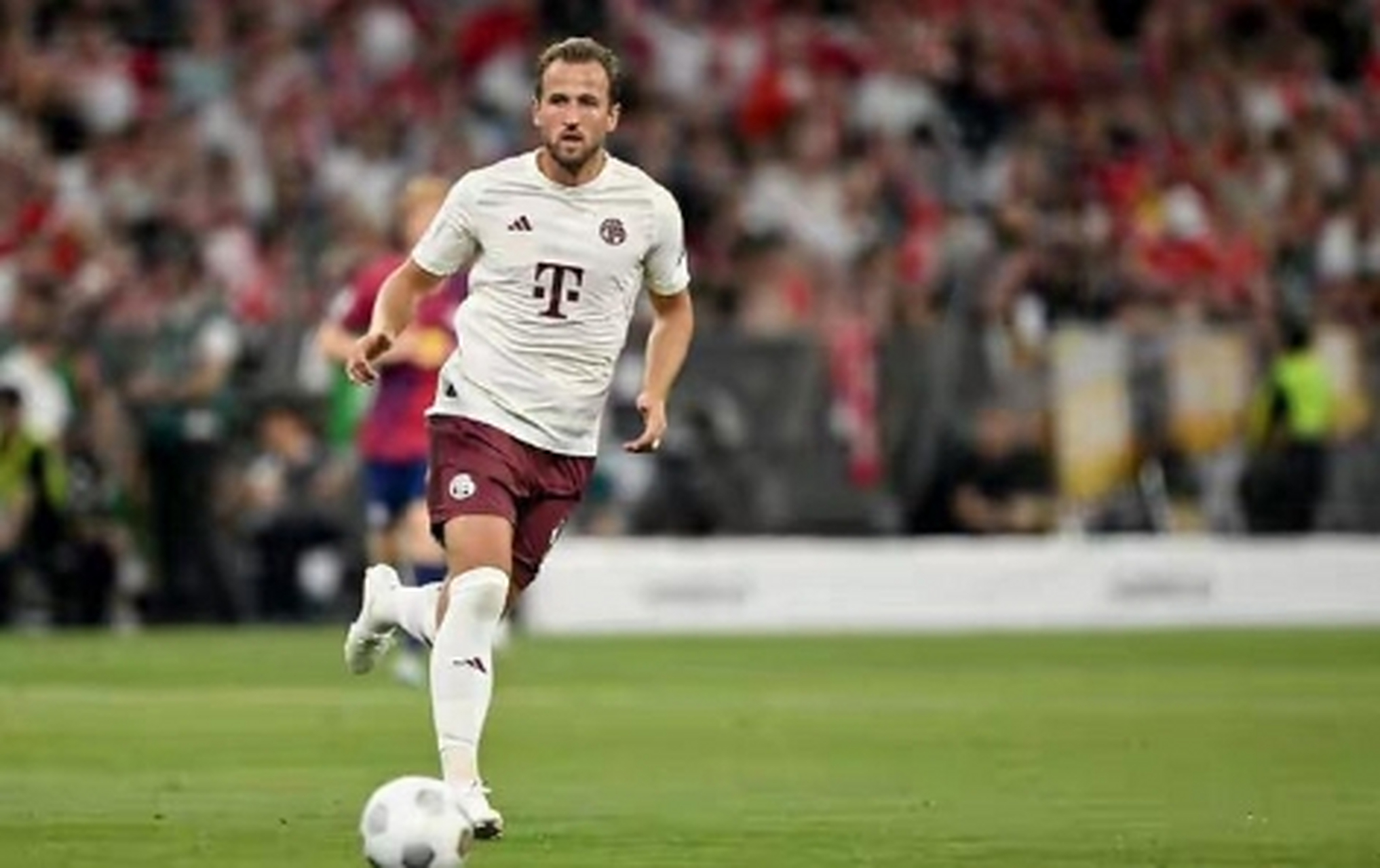 关于不莱梅遭遇主场惨败，尴尬表现受批评的信息