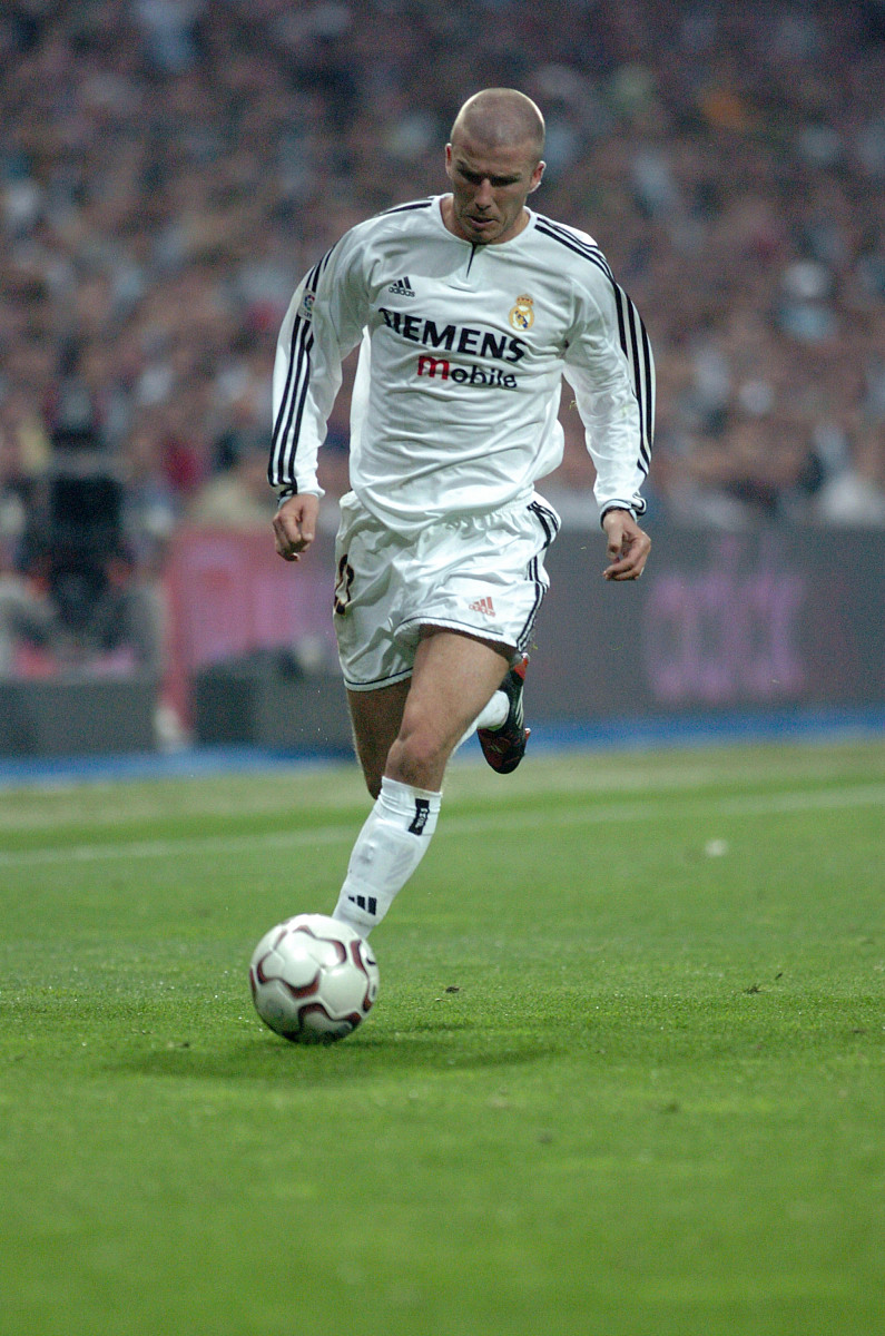 包含皇家马德里轻松过关，领跑晋级的词条