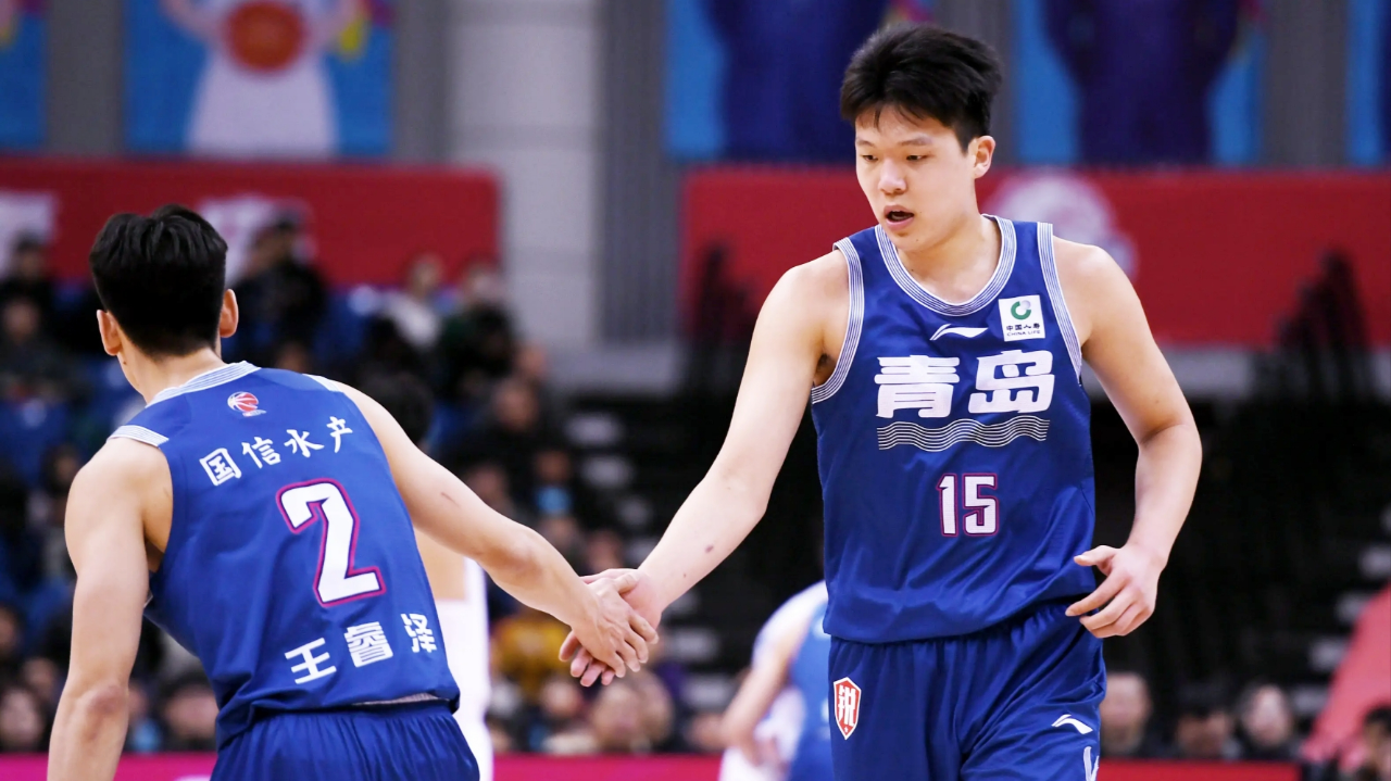 真真假假谣言多！青岛男篮信守勇敢，众志成城的简单介绍