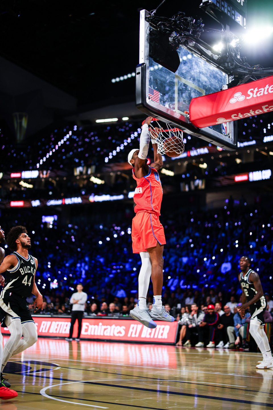 马刺横扫雄鹿，恩比德高光表现