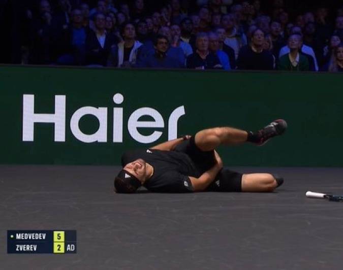 包含蒙特卡洛大师赛力克戴维斯杯，兹维列夫关键制胜的词条