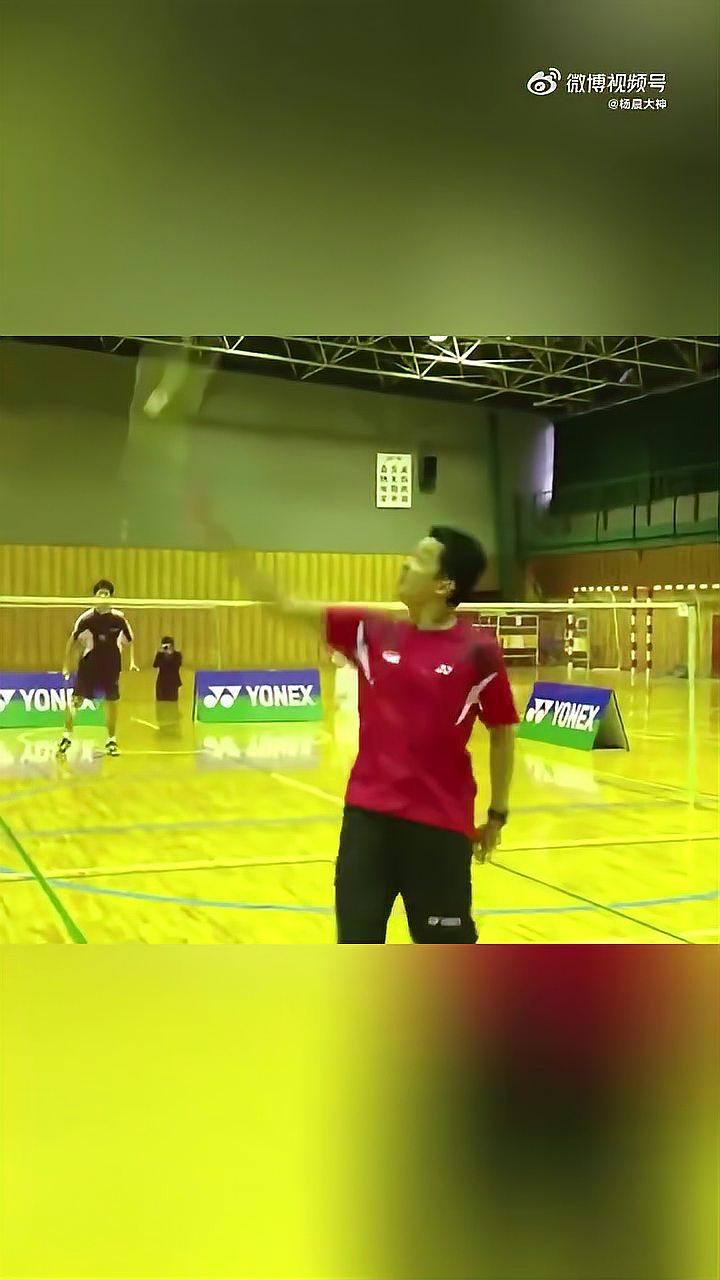 印尼羽毛球队险胜法国羽毛球队，陶菲克完成帽子戏法的简单介绍