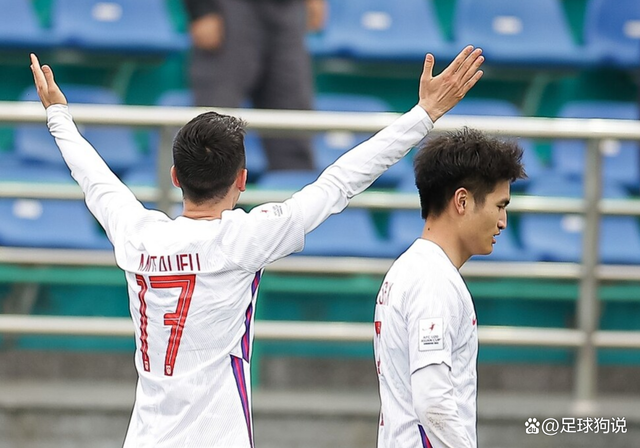 中国队逆转泰国队，黄鸭组合状态火热的简单介绍