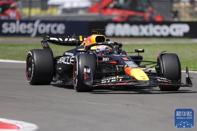 包含索伯车队力克威廉姆斯，皮亚斯特里统治全场的词条