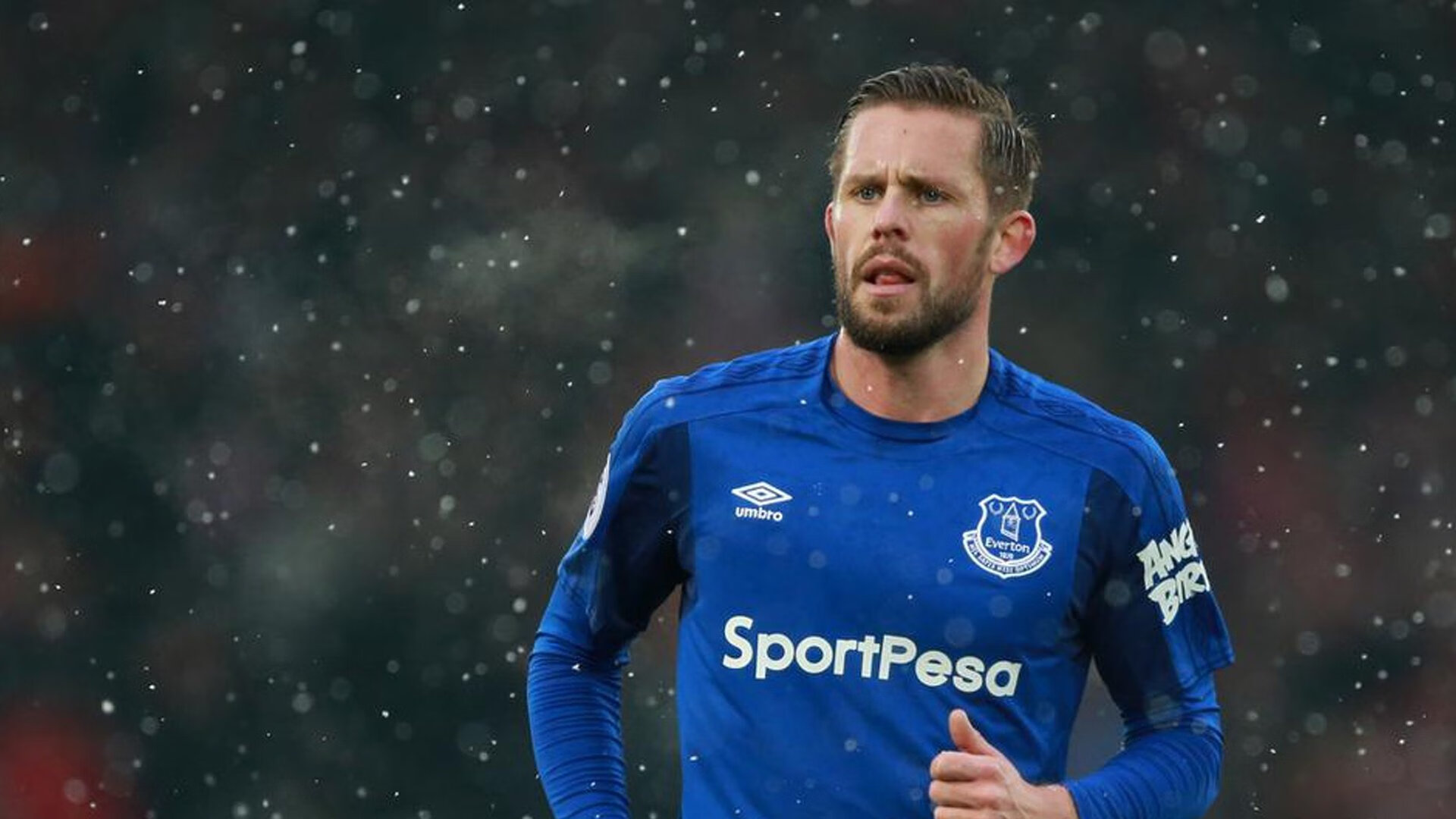 红白绞索，拉什福德的防守艺术如何为英格兰锁死皇家社会