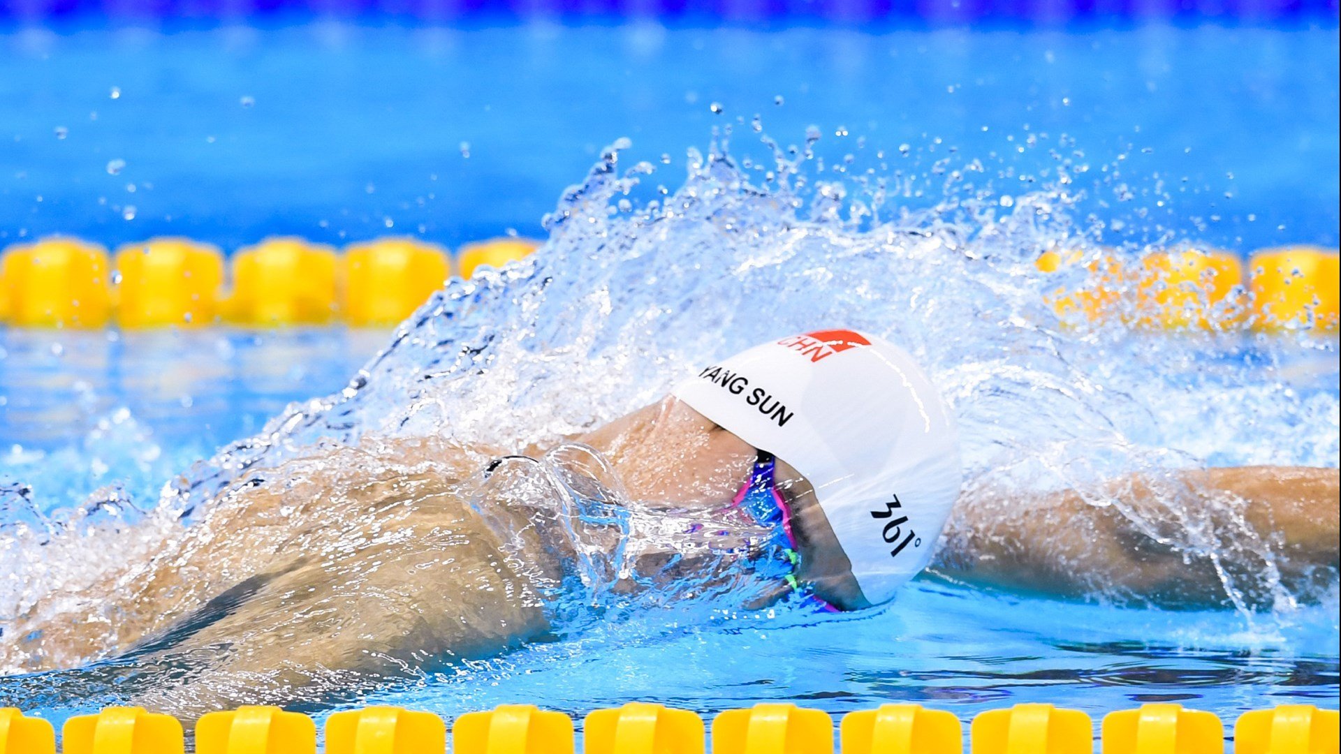 热火单节狂潮淹没篮网，贝恩全程高能输出点燃赛场